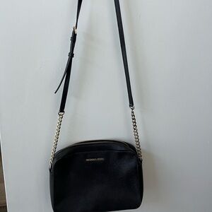 Michael Kors Elegant Black Crossbody Bag